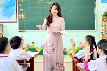 Hà Nội tuyển dụng gần 1.000 giáo viên cho năm học mới