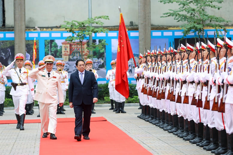 Lực lượng C&ocirc;ng an nh&acirc;n d&acirc;n lu&ocirc;n l&agrave;
