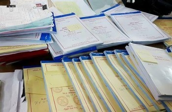 Mua bán trái phép hóa đơn, 2 đối tượng bị khởi tố