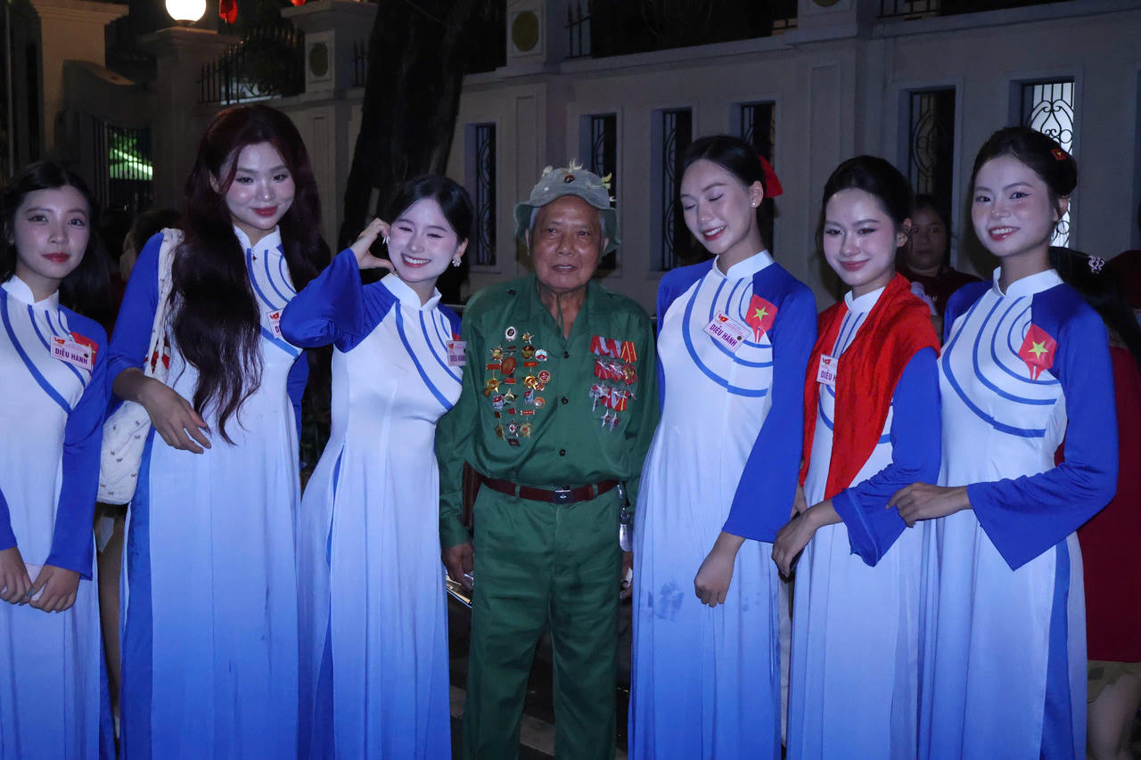 Những hình ảnh trang trọng, tràn đầy tự hào từ lực lượng đặc biệt trong khối diễu hành A80