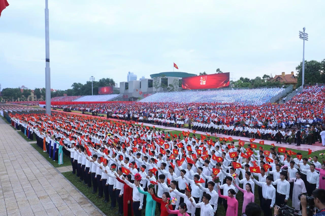 80 năm sau ng&agrave;y độc lập, sức mạnh l&ograve;ng d&acirc;n vẫn l&agrave; nền tảng vững bền cho sự trường tồn của d&acirc;n tộc.