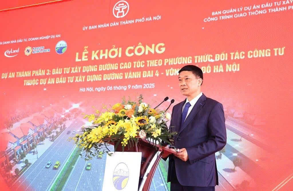 Ph&oacute; Chủ tịch Quốc hội Vũ Hồng Thanh ph&aacute;t biểu tại buổi lễ.