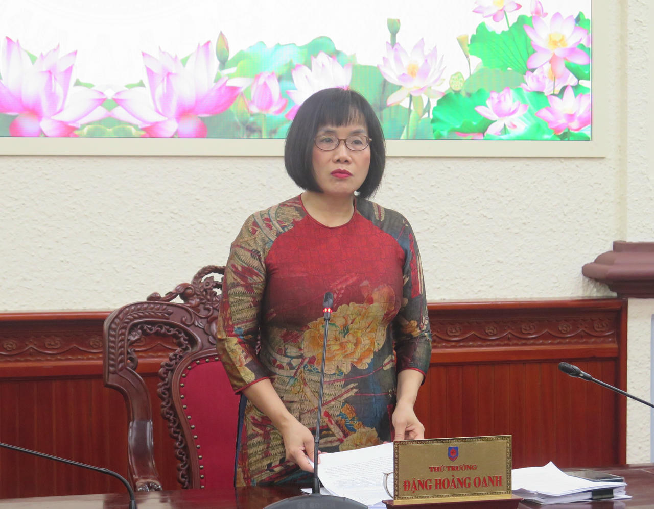 Thứ trưởng Bộ Tư ph&aacute;p Đặng Ho&agrave;ng Oanh.
