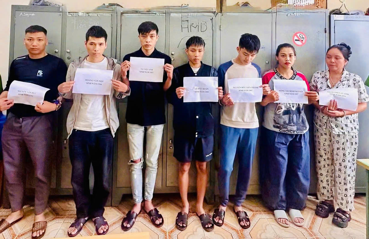 Các đ&ocirc;́i tượng tại cơ quan C&ocirc;ng an.