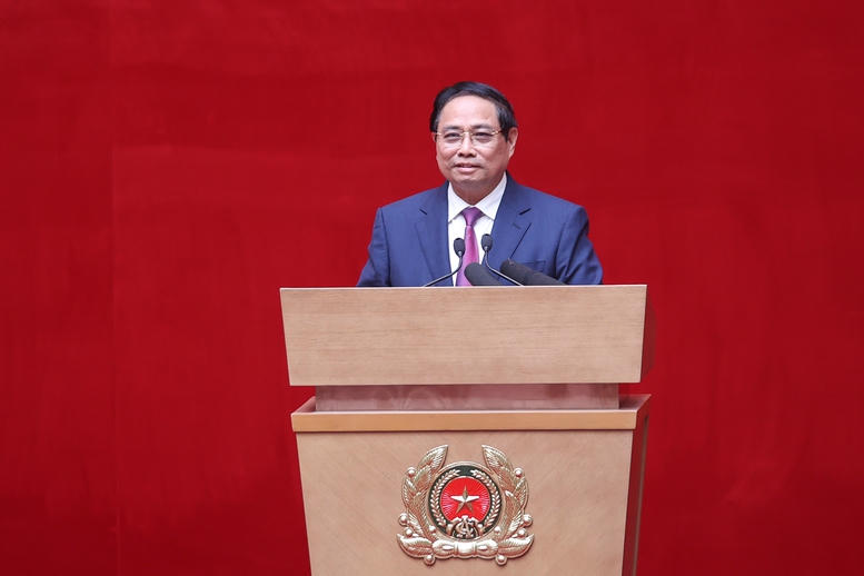 Thủ tướng Phạm Minh Ch&iacute;nh n&ecirc;u r&otilde;, Đảng, Nh&agrave; nước ta nhận thức rất sớm v&agrave; đ&atilde; ban h&agrave;nh nhiều nghị quyết, chiến lược, ph&aacute;p luật về ph&ograve;ng ngừa, ứng ph&oacute; với c&aacute;c đe dọa an ninh phi truyền thống - Ảnh: VGP/Nhật Bắc