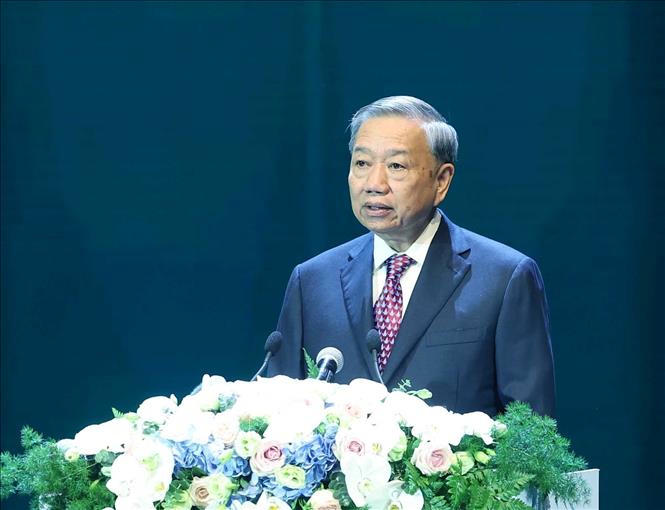 Tổng B&iacute; thư T&ocirc; L&acirc;m ph&aacute;t biểu tại buổi lễ. Ảnh: Thống Nhất/TTXVN
