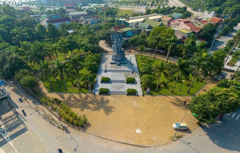 Ng&atilde; ba Bến Thuỷ - địa điểm đấu tranh của c&ocirc;ng n&ocirc;ng ng&agrave;y 1/5/1930.