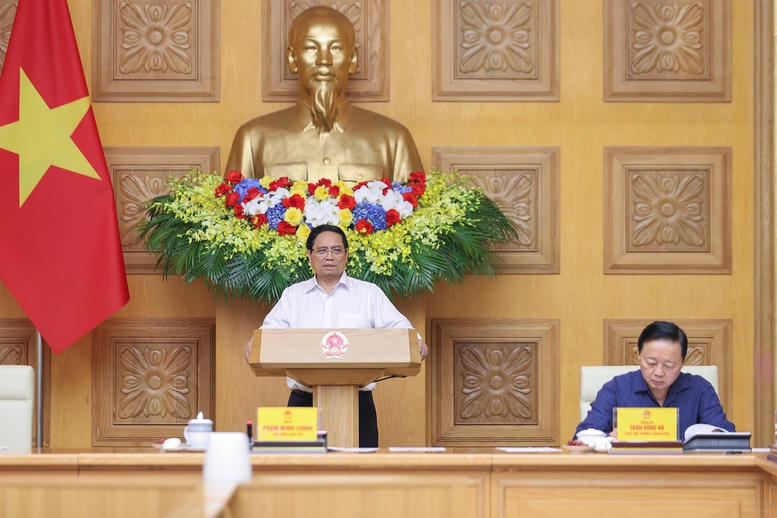 Thủ tướng y&ecirc;u cầu tập trung v&agrave;o 9 nhiệm vụ cấp b&aacute;ch, xem x&eacute;t thứ tự ưu ti&ecirc;n để tập trung nguồn lực, lực lượng để xử l&yacute; cụ thể - Ảnh: VGP/Nhật Bắc