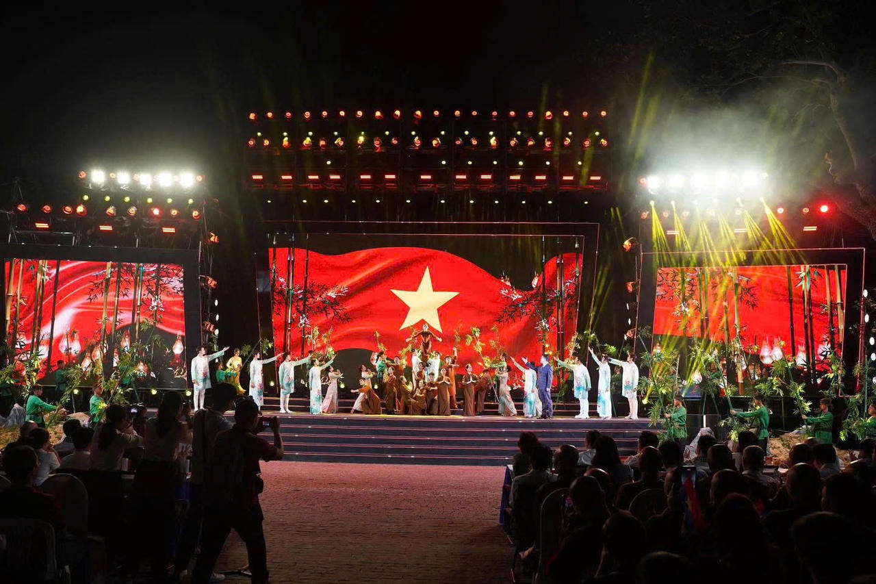 Chương tr&igrave;nh văn nghệ