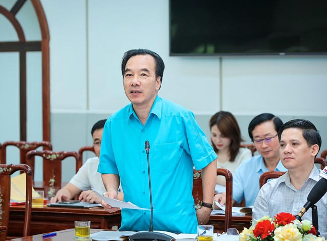 &Ocirc;ng Ng&ocirc; S&aacute;ch Thực, nguy&ecirc;n Ph&oacute; Chủ tịch UBTƯ MTTQ Việt Nam ph&aacute;t biểu tại Hội thảo. Ảnh: Ho&agrave;i Nam