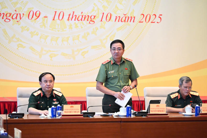 Trung tướng Nguyễn Minh Đức ph&aacute;t biểu tại phi&ecirc;n họp. Ảnh: Cổng th&ocirc;ng tin điện tử Bộ C&ocirc;ng an.