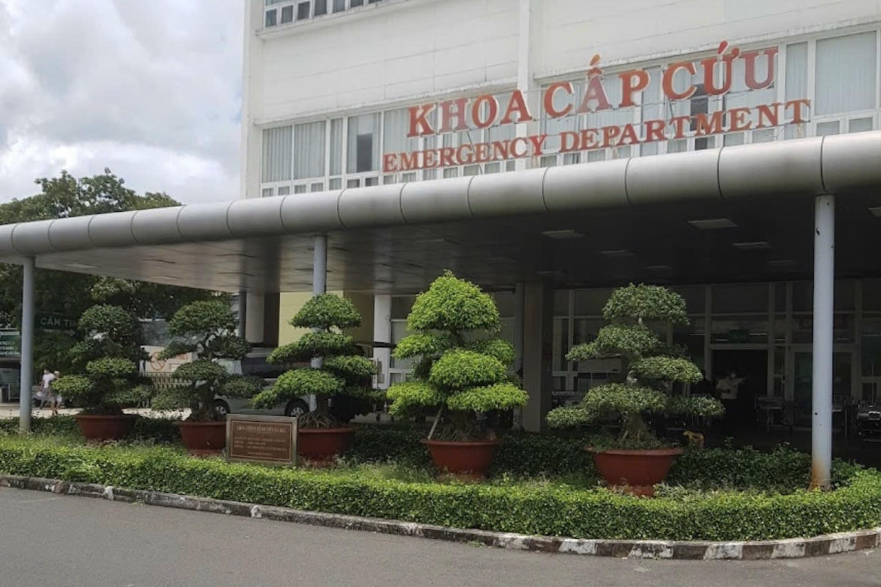 Khoa cấp cứu Bệnh viện B&agrave; Rịa, nơi tiếp nhận bệnh nh&acirc;n Đ.Đ.Q.T từ xe một C&acirc;u lạc bộ SOS chở đến cấp cứu