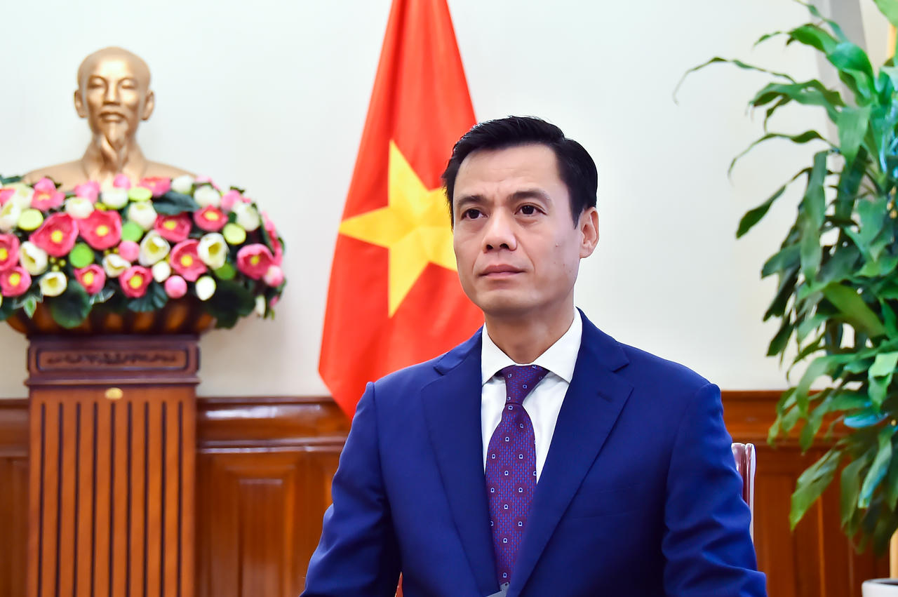 Việt Nam đóng góp tích cực, chủ động và trách nhiệm vào xây dựng Cộng đồng ASEAN Thứ trưởng Bộ Ngoại giao Đặng Hoàng Giang.