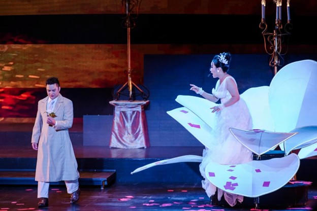 La Traviata - Đỉnh cao nghệ thuật opera và điều ít biết trong lần ra mắt đầu tiên Câu chuyện tình yêu của nàng Violetta Valéry và chàng quý tộc trẻ Alfredo Germont được tái hiện tại Nhà hát Hồ Gươm 2025