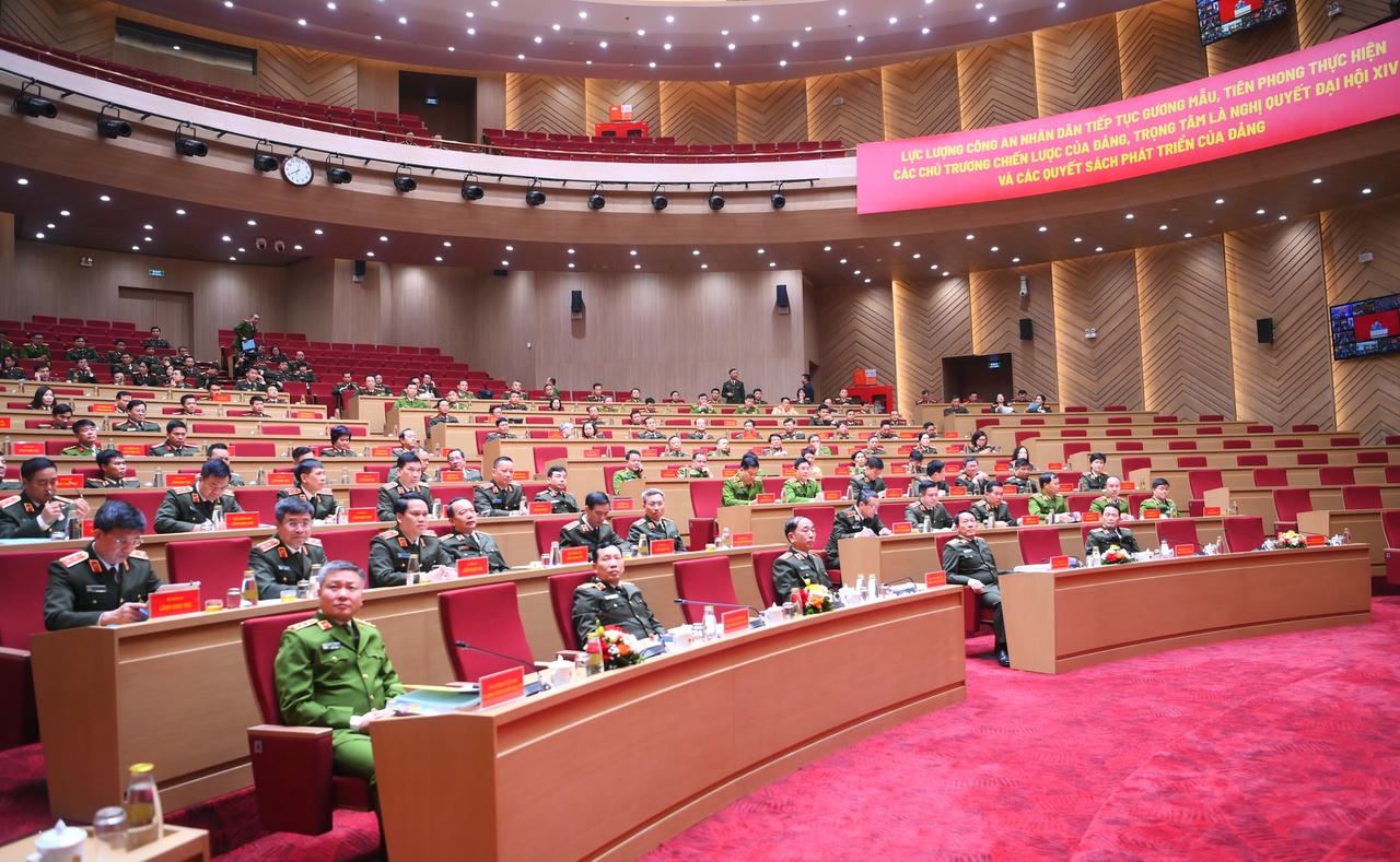 To&agrave;n cảnh Hội nghị.