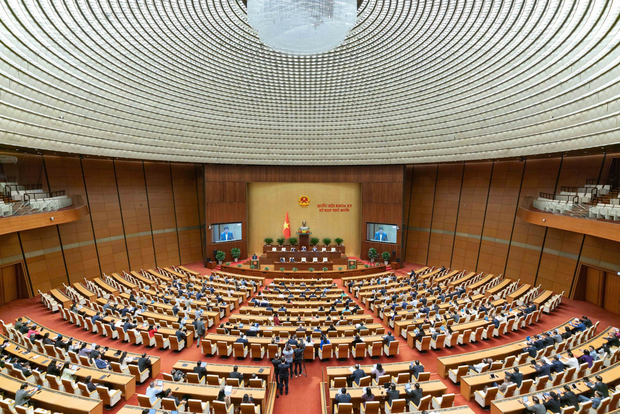 Quang cảnh phi&ecirc;n họp s&aacute;ng 4/11. (Ảnh: quochoi.vn)