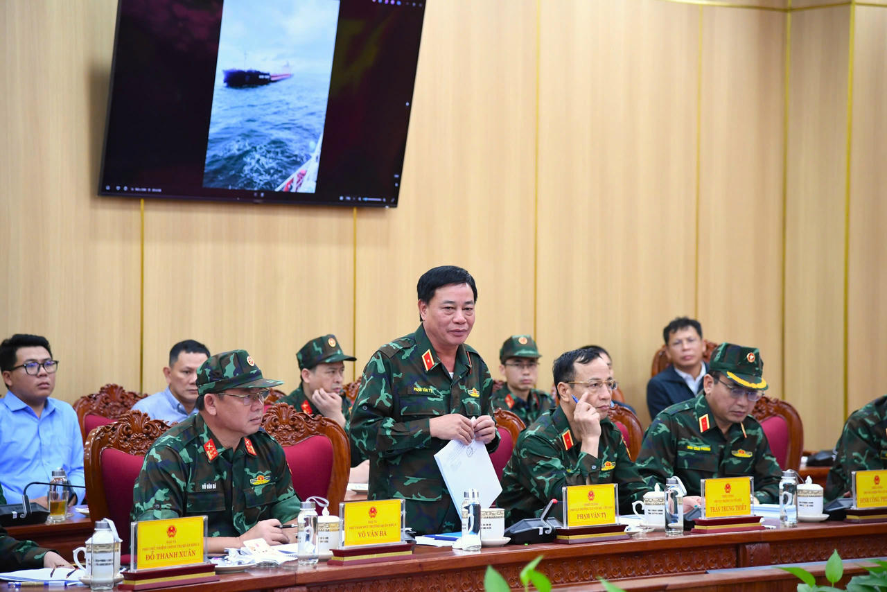 C&aacute;c đại biểu tham gia &yacute; kiến tại buổi l&agrave;m việc.&amp;amp;nbsp;