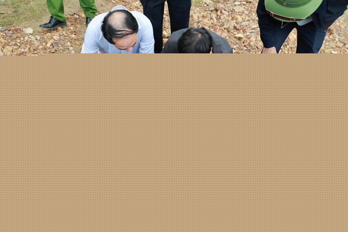 Lực lượng chức năng x&aacute;c định c&aacute;c dấu hiệu hư hỏng phản &aacute;nh l&agrave; c&oacute; thật v&agrave; đ&atilde; tiếp nhận vụ việc theo quy tr&igrave;nh tố gi&aacute;c, kiến nghị khởi tố để điều tra l&agrave;m r&otilde;. Ảnh: C&ocirc;ng an tỉnh Ph&uacute; Thọ.