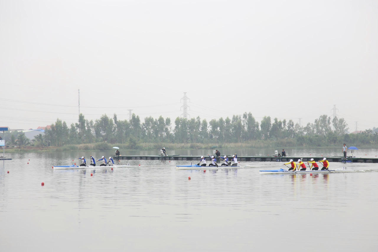 Đội tuyển đua thuyền Hải Ph&ograve;ng kh&eacute;p lại m&ugrave;a giải 2025 đầy ấn tượng