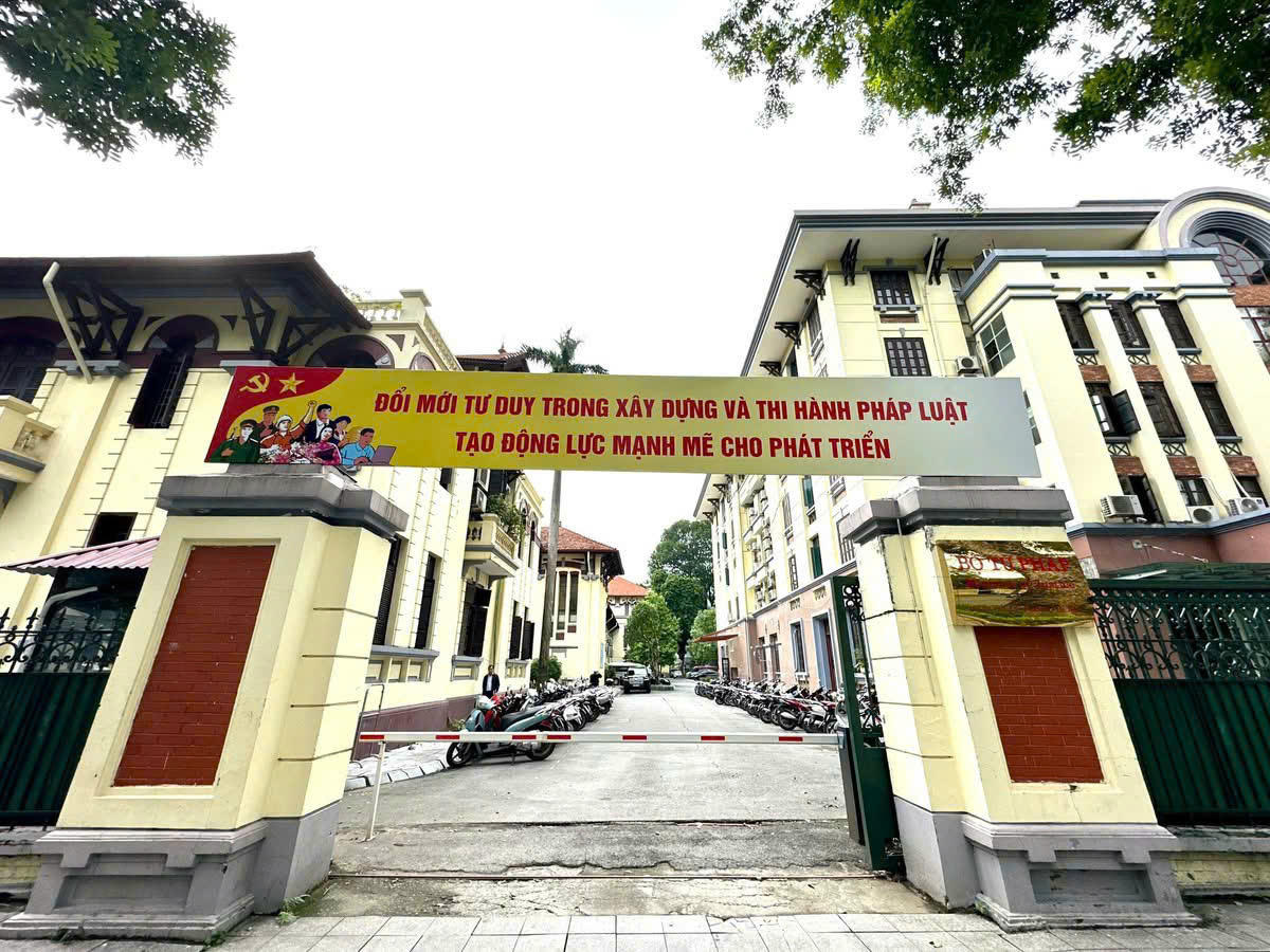 C&aacute;c Bộ, cơ quan Trung ương, địa phương đ&atilde; triển khai nhiều hoạt động hưởng ứng Ng&agrave;y Ph&aacute;p luật Việt Nam năm 2025. (Ảnh: PV)