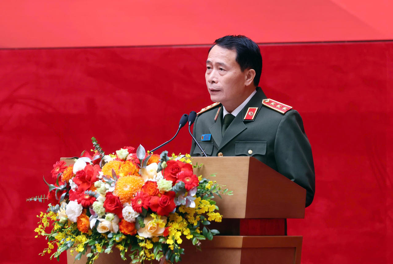 Thượng tướng L&ecirc; Quốc H&ugrave;ng phát bi&ecirc;̉u&amp;amp;nbsp;(Ảnh Phạm Ki&ecirc;n)