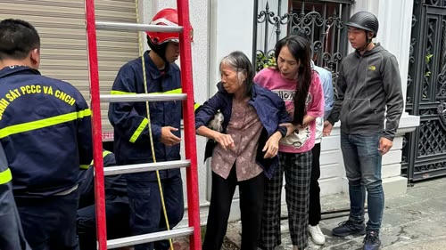 Đến s&aacute;ng 7/11 đ&aacute;m ch&aacute;y cơ bản đ&atilde; được khống chế.