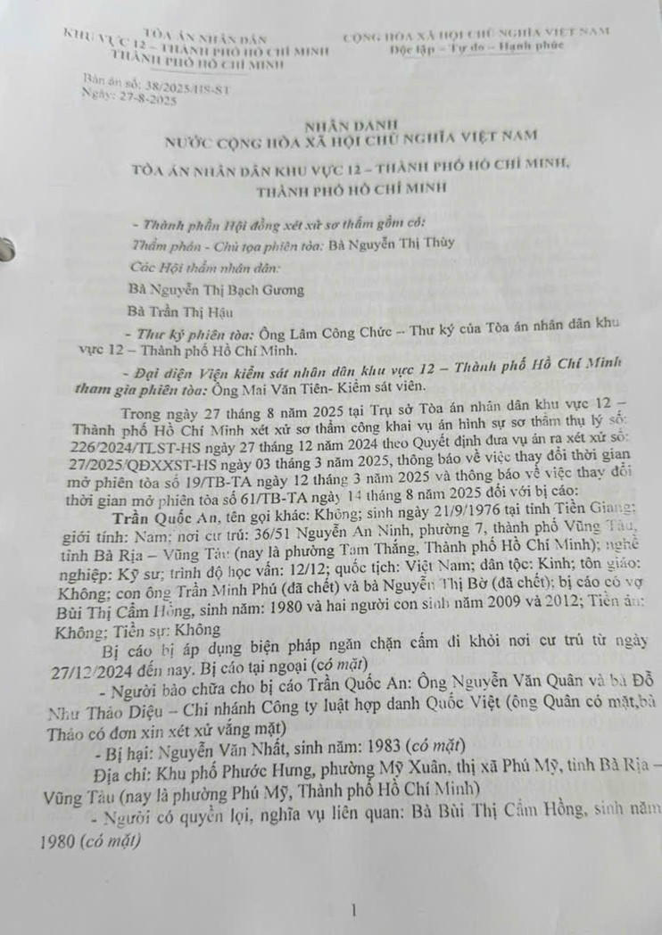 Bản &aacute;n sơ thẩm tuy&ecirc;n &ocirc;ng An 1 năm t&ugrave;.  (Ảnh trong b&agrave;i: Tiến Dũng)