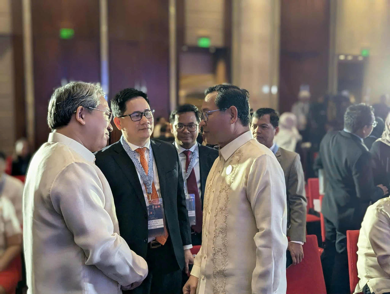 Bộ trưởng Bộ Tư ph&aacute;p Nguyễn Hải Ninh gặp Ph&oacute; Thủ tướng, Bộ trưởng Tư ph&aacute;p Campuchia.