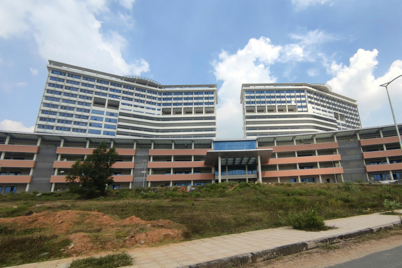 Phấn đấu ho&agrave;n th&agrave;nh v&agrave; đưa v&agrave;o khai th&aacute;c, vận h&agrave;nh Bệnh viện Đa khoa B&igrave;nh Dương 1500 giường trong năm 2026.