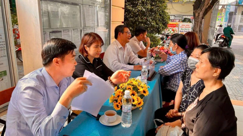 Hỗ trợ những người d&acirc;n thuộc nh&oacute;m yếu thế