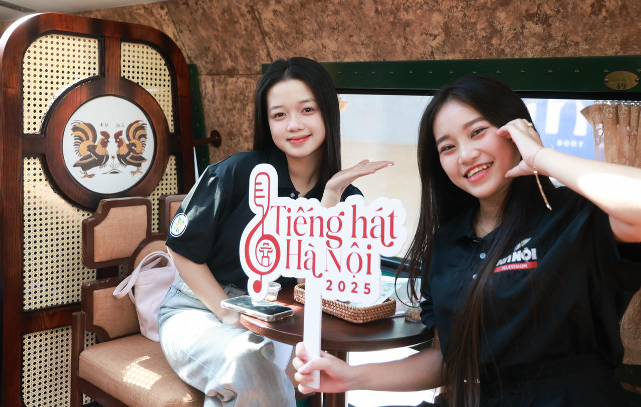 C&aacute;c th&iacute; sinh tr&ecirc;n h&agrave;nh tr&igrave;nh trở th&agrave;nh người của c&ocirc;ng ch&uacute;ng, với tr&aacute;ch nhiệm x&atilde; hội trong việc giữ g&igrave;n v&agrave; bảo tồn di sản (Ảnh: Th&aacute;i Hằng).