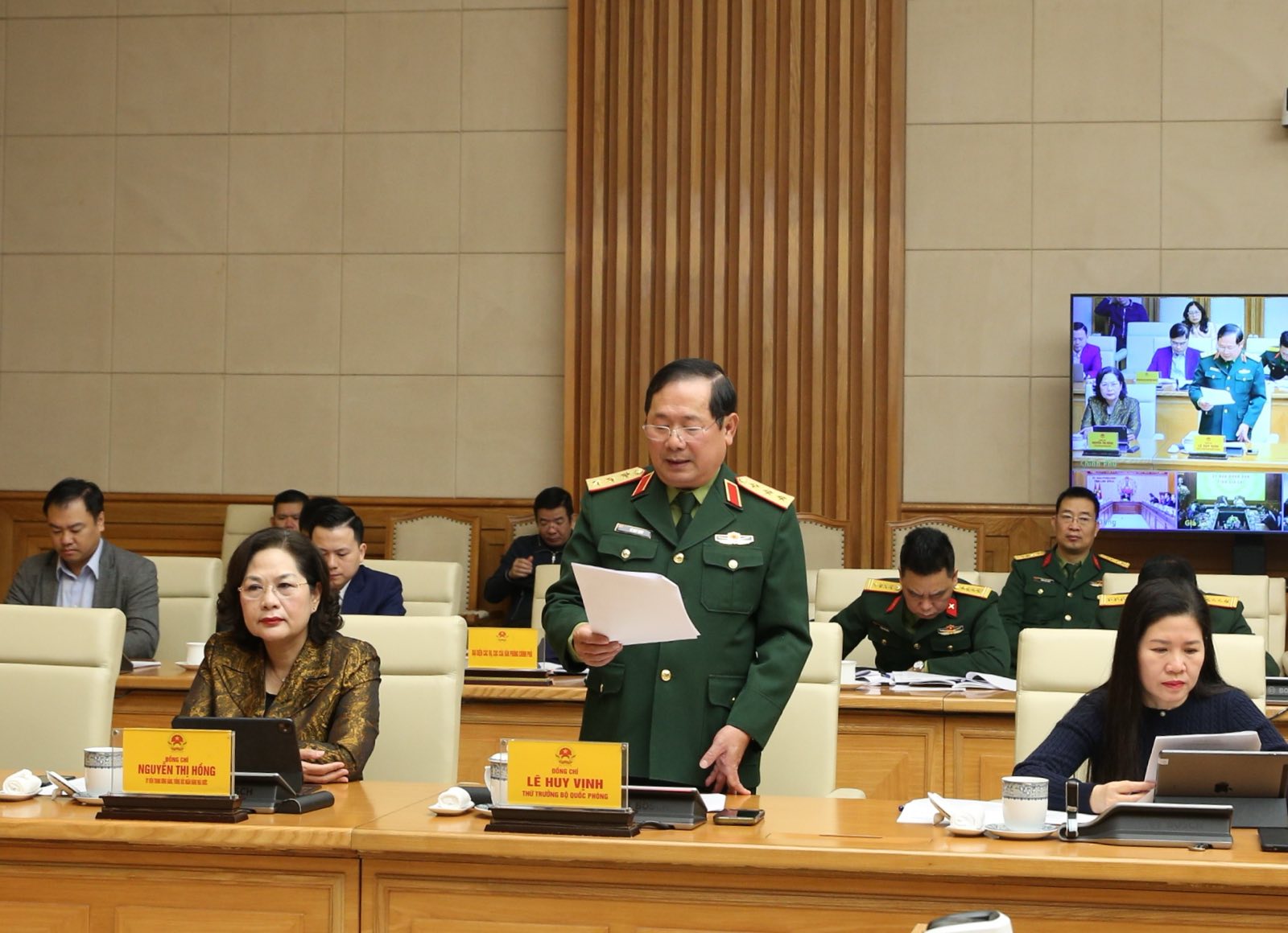 Thủ tướng: Đặt m&igrave;nh v&agrave;o địa vị người d&acirc;n để khắc phục hậu quả thi&ecirc;n tai nhanh nhất, hiệu quả nhất