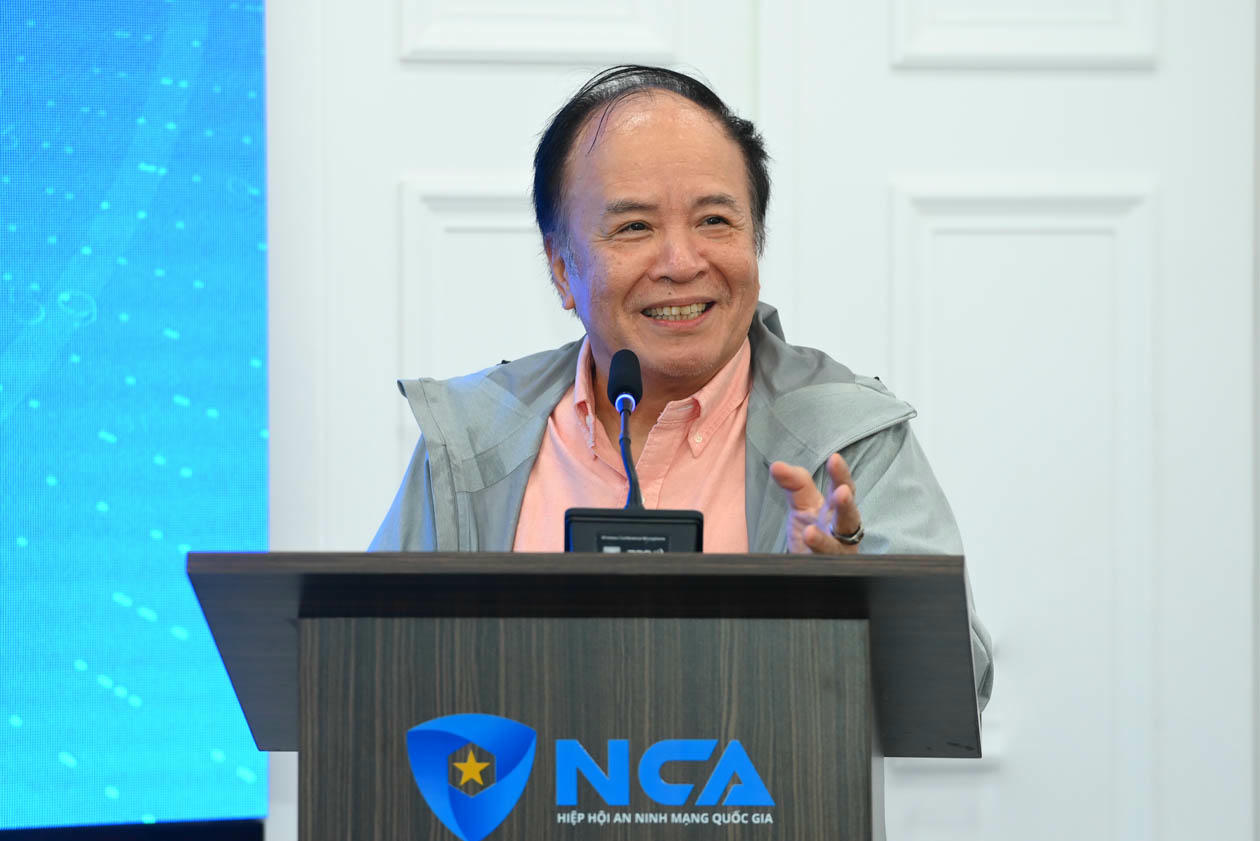 PGS.TS Nguyễn &Aacute;i Việt, Viện trưởng Viện C&ocirc;ng nghệ v&agrave; gi&aacute;o dục tr&iacute; tuệ mới tạo sinh (IGnite).