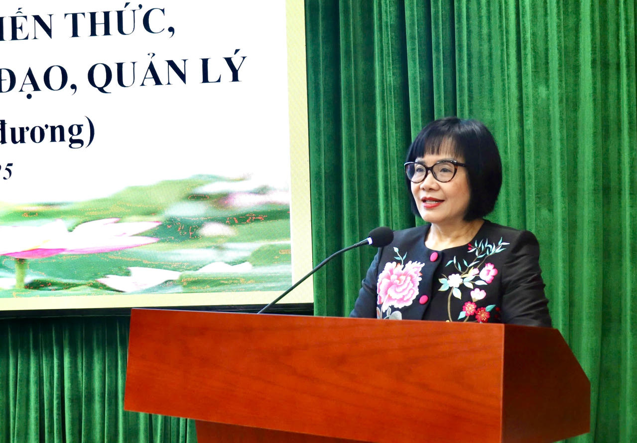 Thứ trưởng Đặng Hoàng Oanh phát bi&ecirc;̉u.