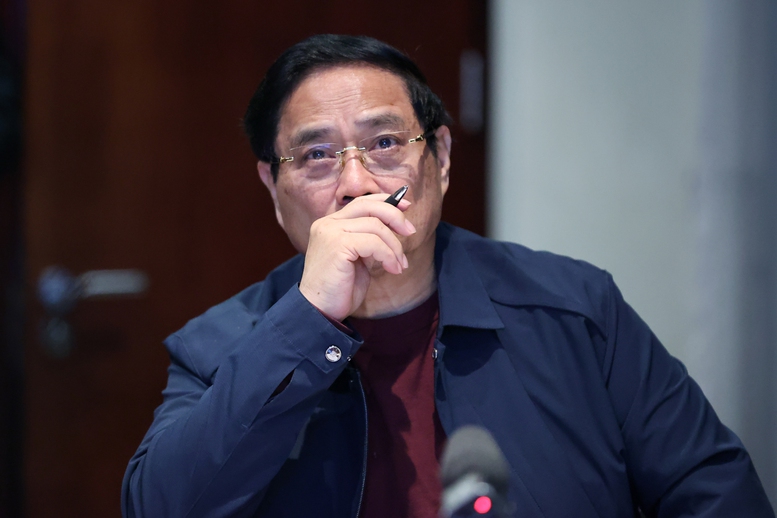 Thủ tướng Phạm Minh Ch&iacute;nh đ&atilde; nhấn mạnh, 'nh&acirc;n d&acirc;n cần nhất ch&uacute;ng ta trong những l&uacute;c kh&oacute; khăn, phải đặt m&igrave;nh v&agrave;o địa vị người d&acirc;n để triển khai c&aacute;c c&ocirc;ng việc' - Ảnh: VGP/Nhật Bắc