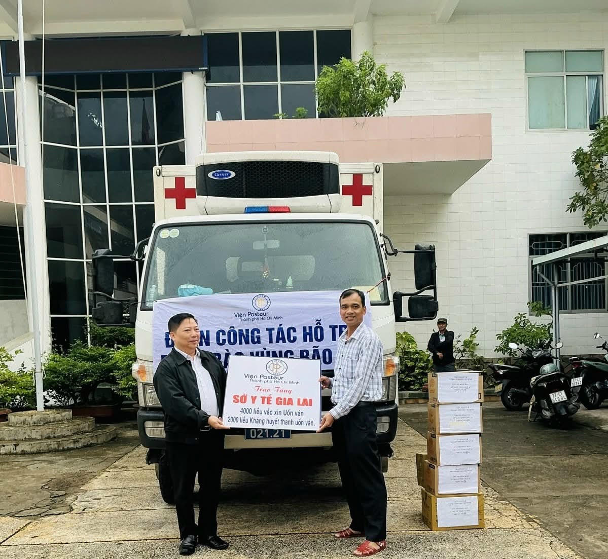 Chi viện khẩn cấp để ph&ograve;ng chống dịch sau lũ cho tỉnh Gia Lai v&agrave; L&acirc;m Đồng