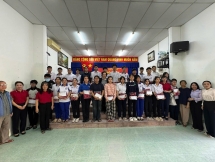 Những món quà tình nghĩa được gửi tới bà con phường Tây Nha Trang và thầy trò trường THPT Phan Huy Tập