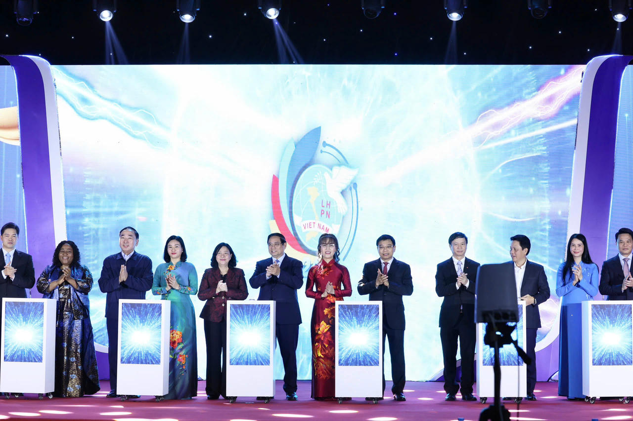 Đề &aacute;n Hỗ trợ phụ nữ khởi nghiệp giai đoạn 2026 - 2035 (Đề &aacute;n 2415) đ&atilde; ch&iacute;nh thức được bấm n&uacute;t triển khai.