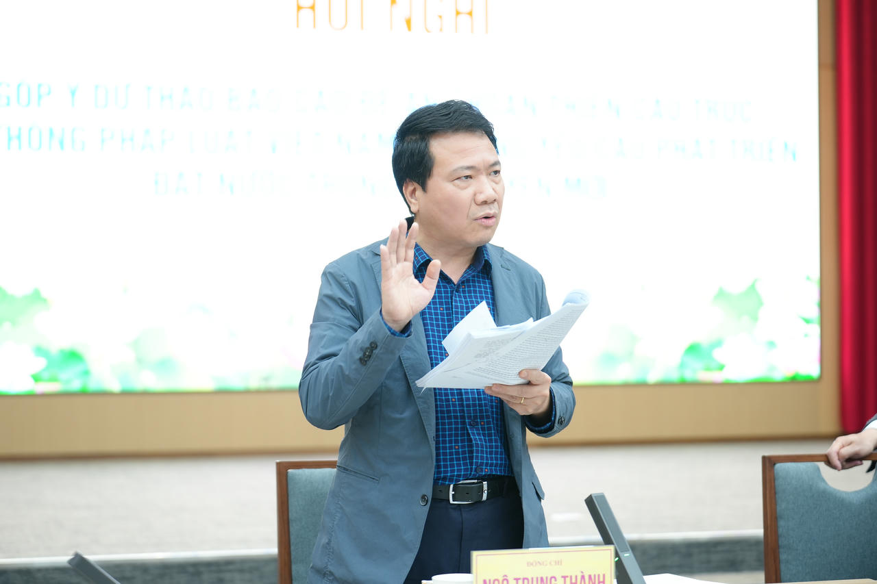 Ph&oacute; Chủ nhiệm Ủy ban Ph&aacute;p luật v&agrave; Tư ph&aacute;p Ng&ocirc; Trung Th&agrave;nh.