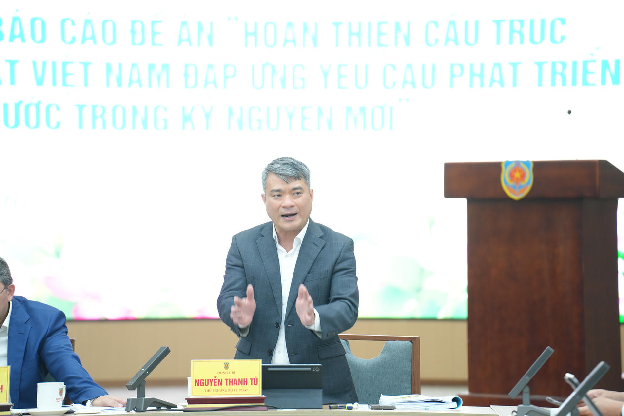 Thứ trưởng Nguyễn Thanh T&uacute;.