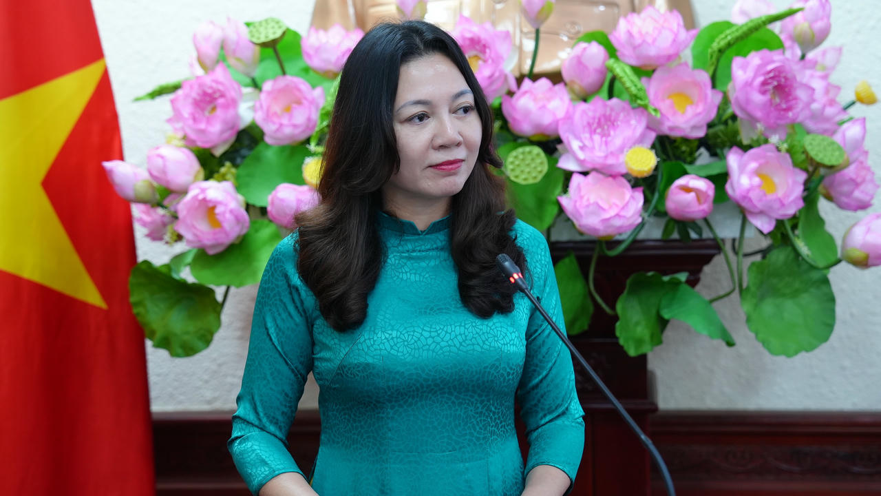 Ph&oacute; Cục trưởng Cục Quản l&yacute; THADS Trần Thị Phương Hoa ph&aacute;t biểu tại buổi lễ.