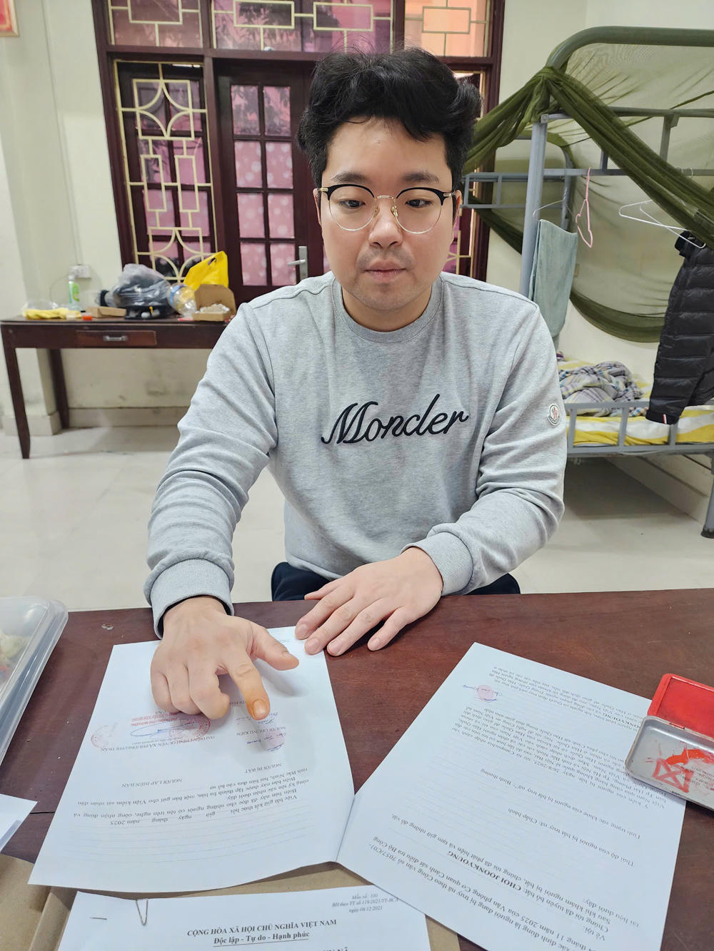 Đối tượng&amp;amp;nbsp;Choi Joon Kyoung tại cơ quan c&ocirc;ng an tỉnh Bắc Ninh.