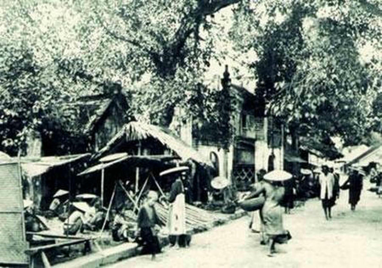 Chợ Ma Phường xưa mang n&eacute;t li&ecirc;u trai, kỳ b&iacute;. (Ảnh Tư liệu)