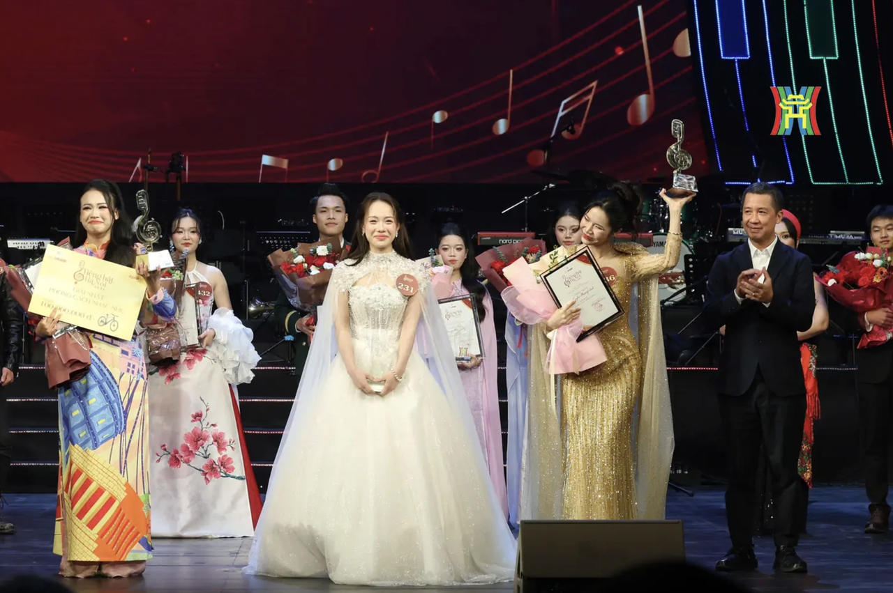 Giải Nhất Tiếng h&aacute;t H&agrave; Nội 2025 thuộc về Nguyễn Phương Anh v&agrave; Nguyễn Thụy Hải Anh (Ảnh: BTC)