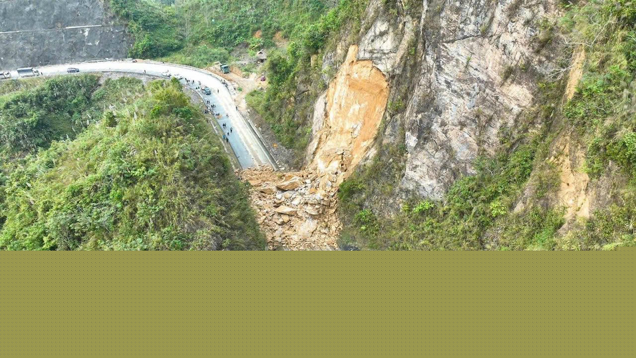 Vị tr&iacute; sạt lở đất đ&aacute; tại Quốc lộ 6, x&atilde; Mai Ch&acirc;u, tỉnh Ph&uacute; Thọ khiến 3 người bị v&ugrave;i lấp