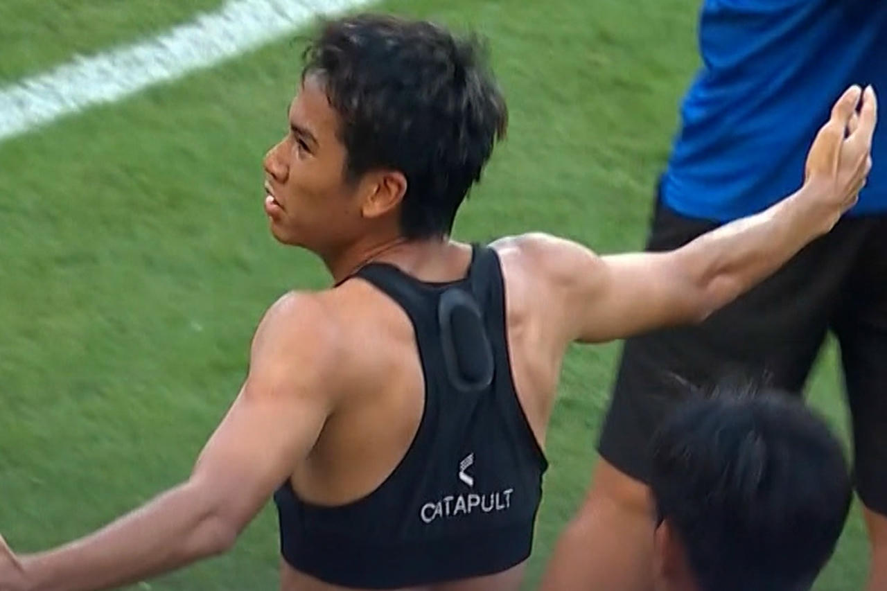 Cầu thủ mở tỷ số trong trận b&aacute;n kết bộc bạch