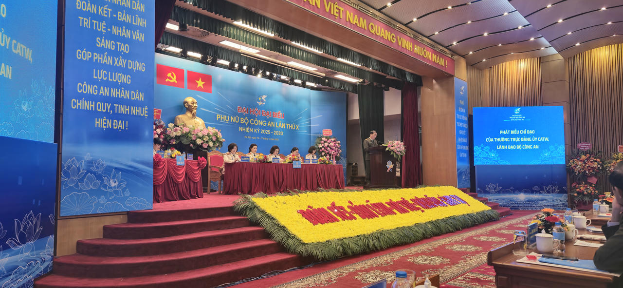 Thượng tướng Trần Quốc Tỏ ph&aacute;t biểu chỉ đạo Đại Hội.