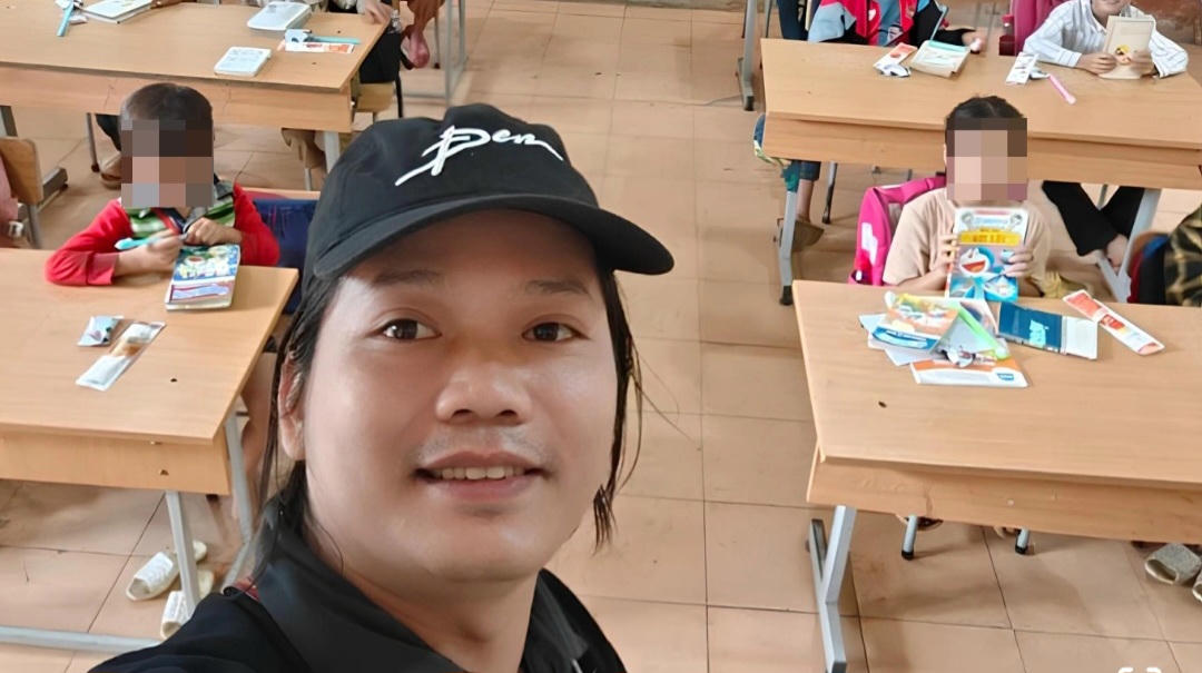 &Ocirc;ng Ho&agrave;ng Hoa Trung, người s&aacute;ng lập dự &aacute;n. (Ảnh: FBNV).