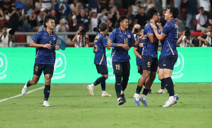 Th&aacute;i Lan thể hiện bản lĩnh của một đối b&oacute;ng chất lượng tại SEA Games lần n&agrave;y (Ảnh Đức Cường)