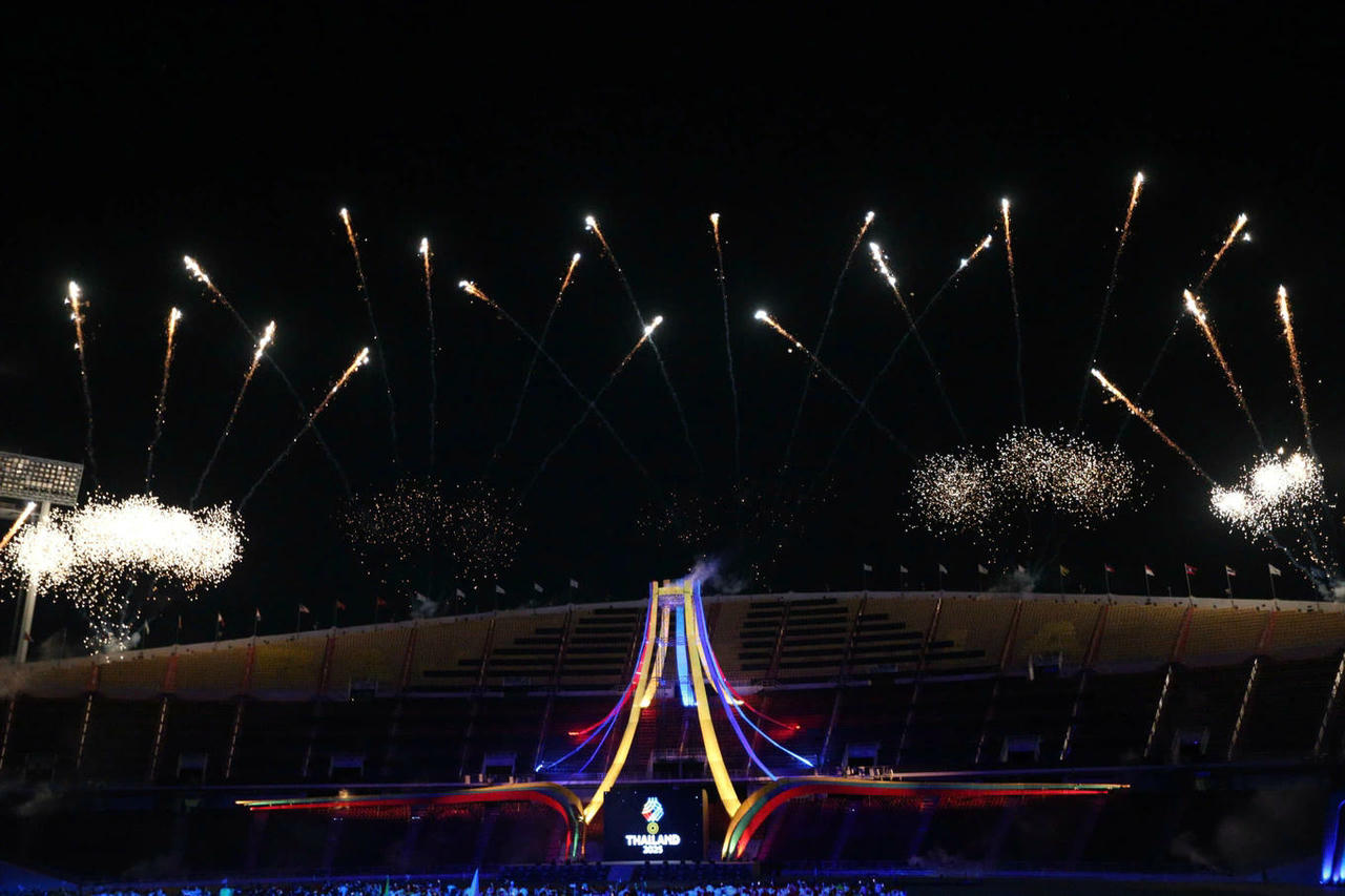 Ngọn đuốc SEA Games - biểu tượng đ&atilde; ch&aacute;y suốt từ ng&agrave;y 9/12/2025 ch&iacute;nh thức tắt. (Ảnh: An An)